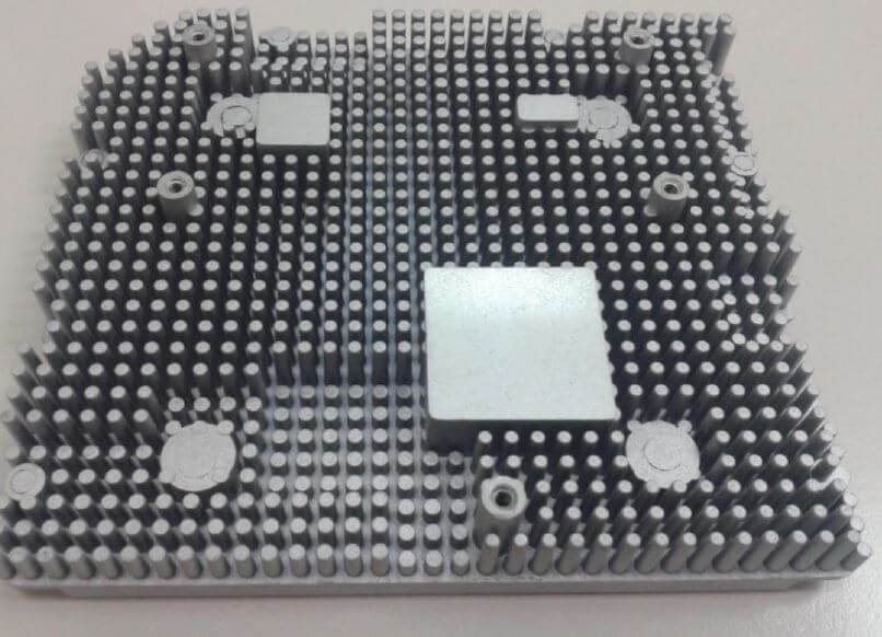 Die cast heatsink housing with integrated fins