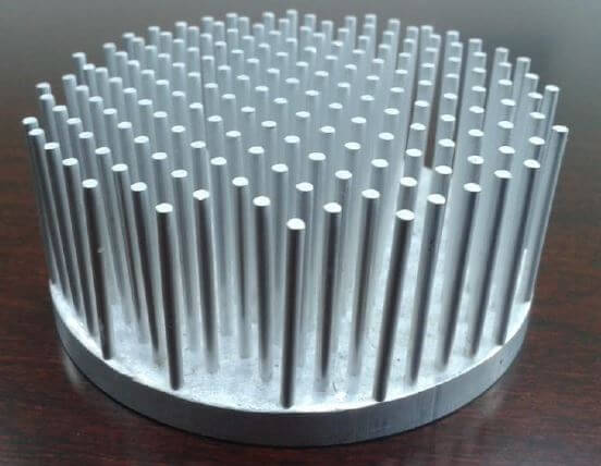 Cold forged round pin fin heatsink
